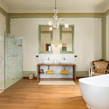 Silvia By Posarellivillas