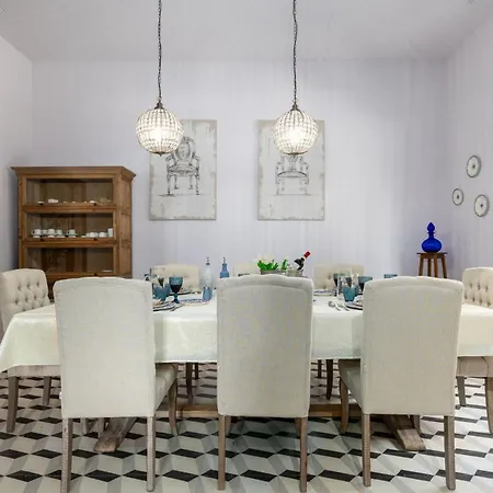 Вилла Silvia By Posarellivillas *